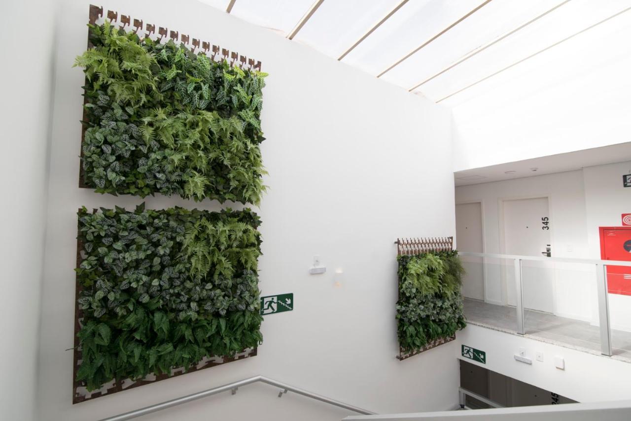 Hotel H2 Congonhas Congonhas  Exterior photo Living wall